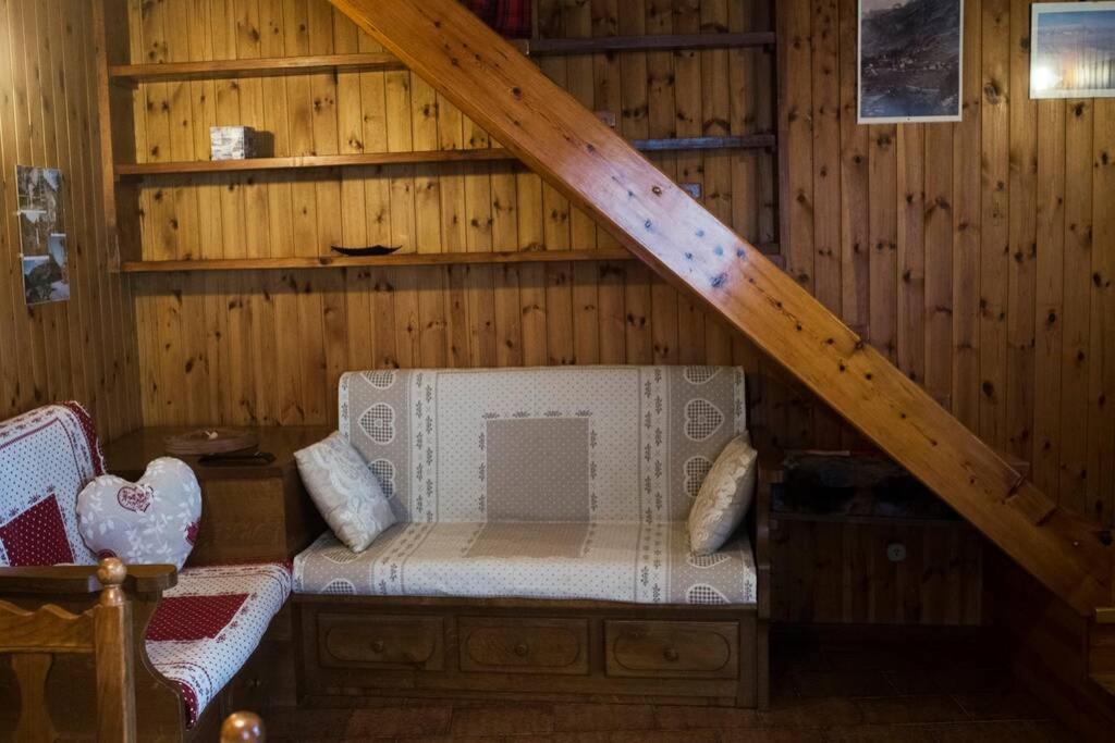 Chalet Indipendente In Centro A Валтурненче Екстериор снимка